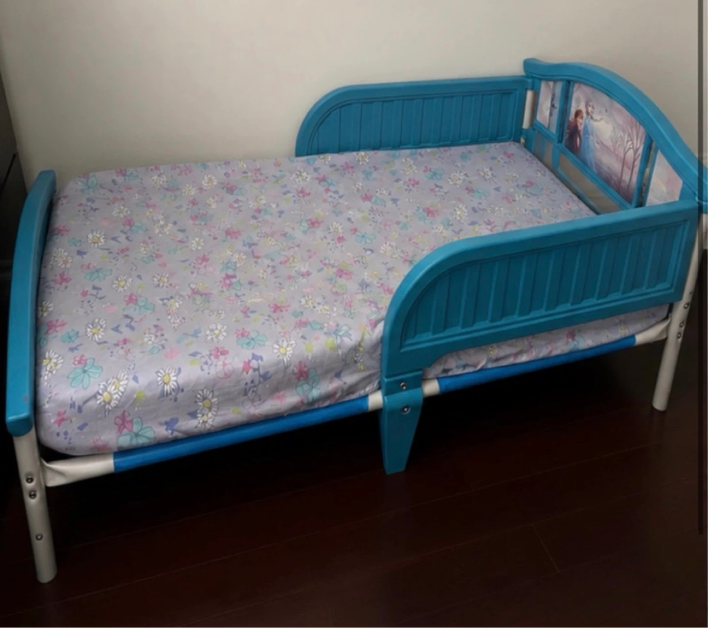 Frozen Toddler Bed