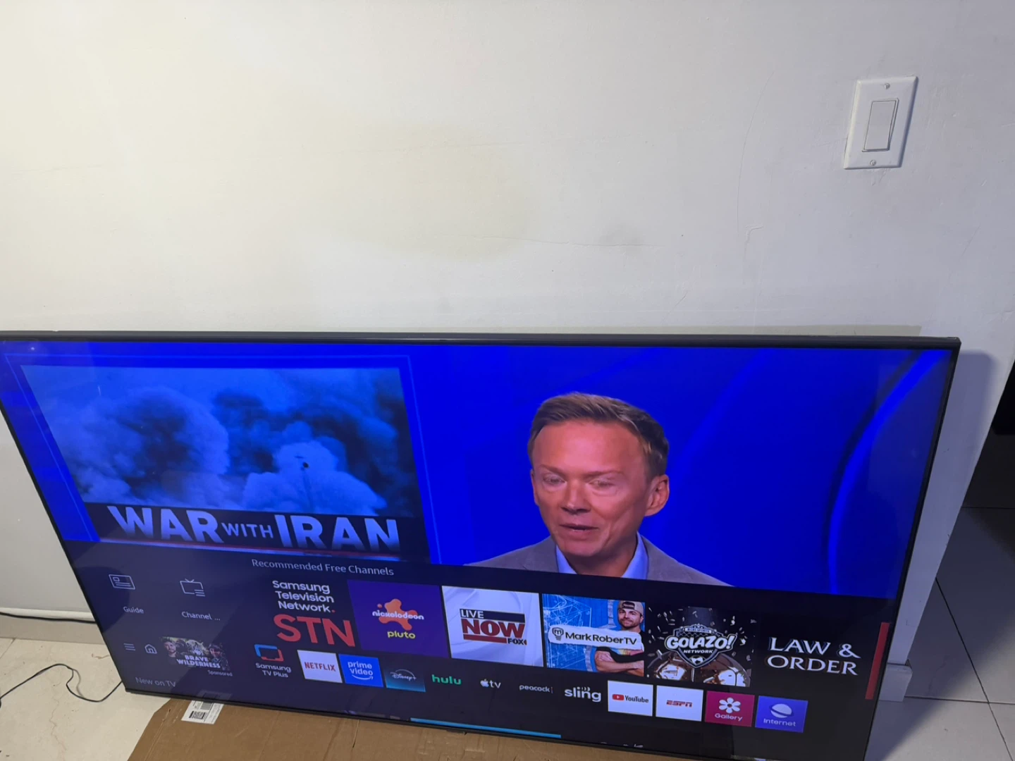 Samsung Smart TV modelo UN75TU7000F - photo 3