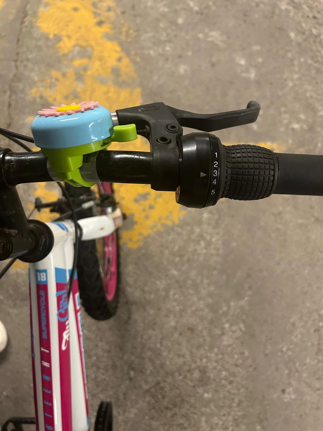 Supercycle 18" Kids Bike - photo 4