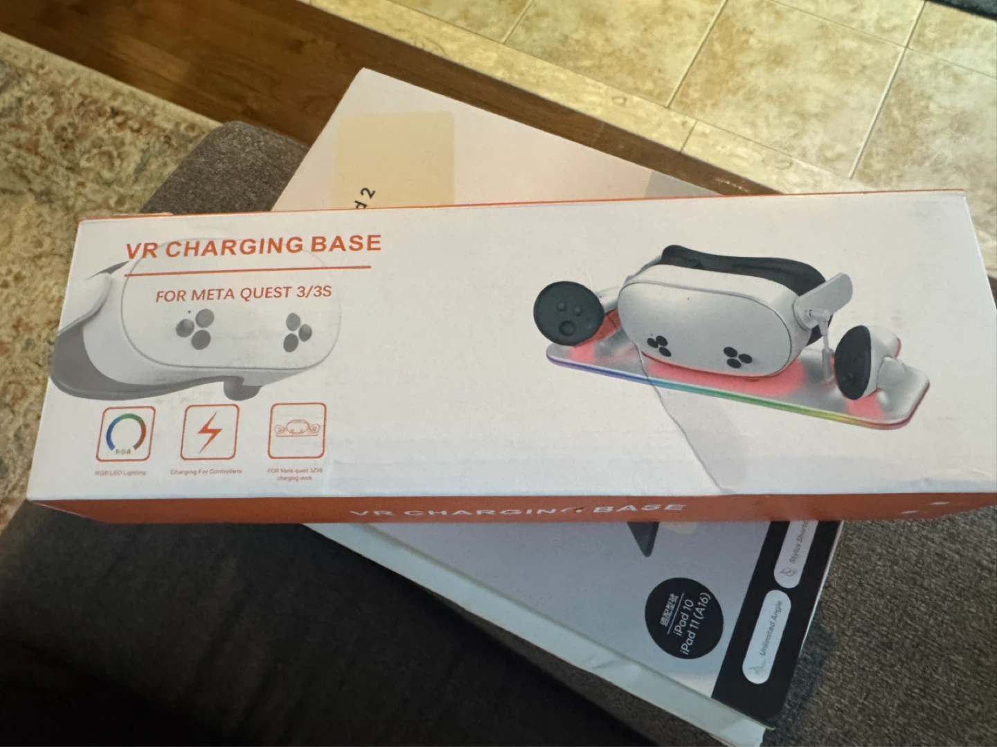 VR Charging Base for Meta Quest 3/3S with RGB Lighting - photo 2