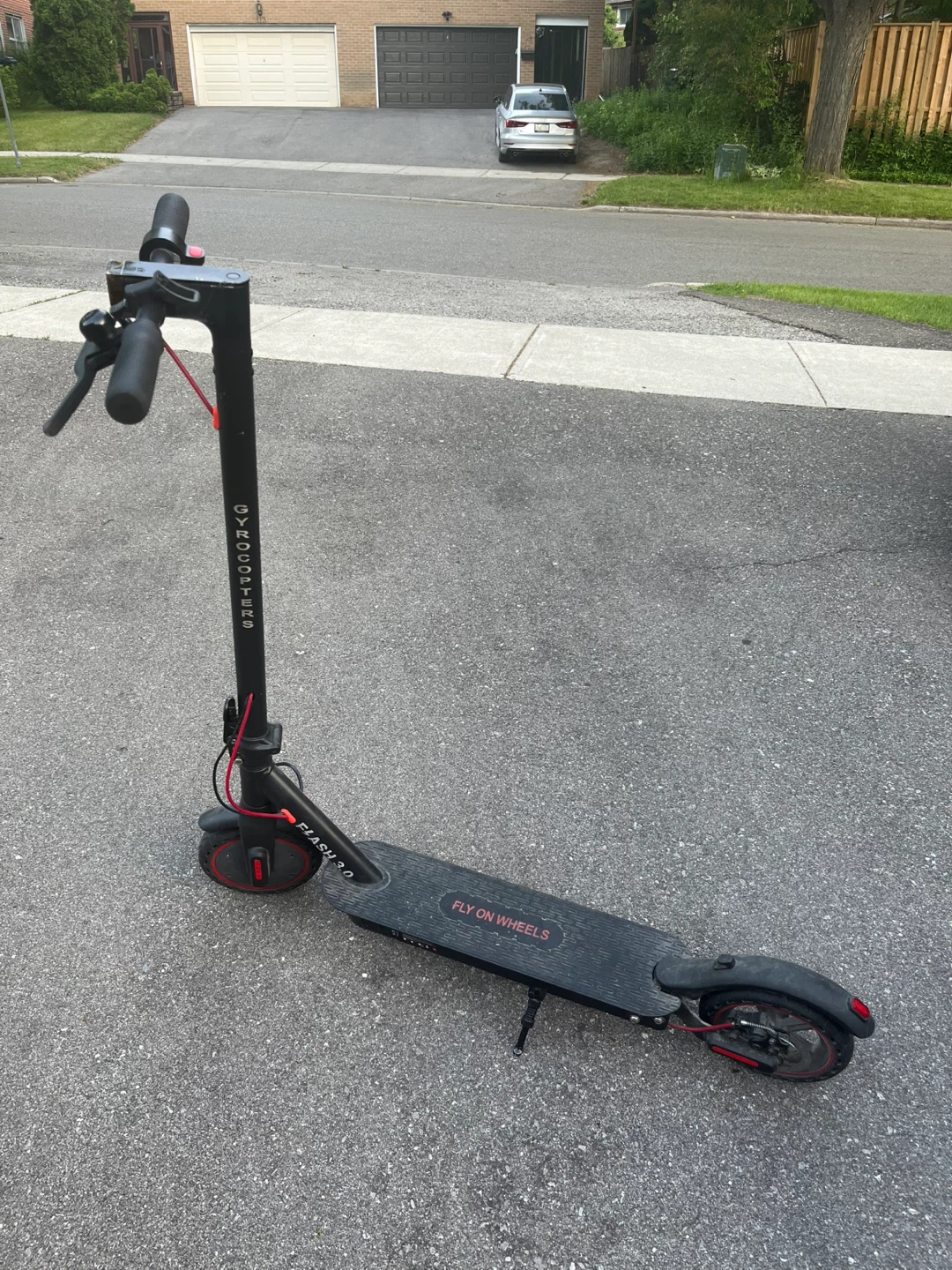 FLY ON WHEELS Electric Scooter