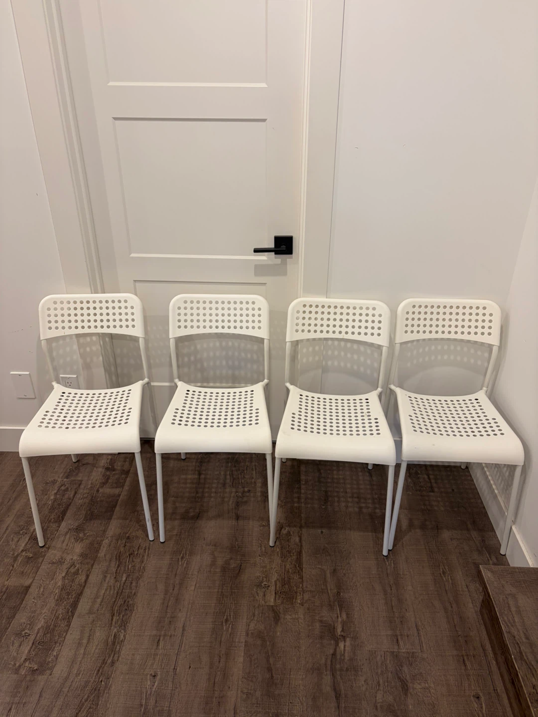 IKEA Chairs white x4 - photo 2