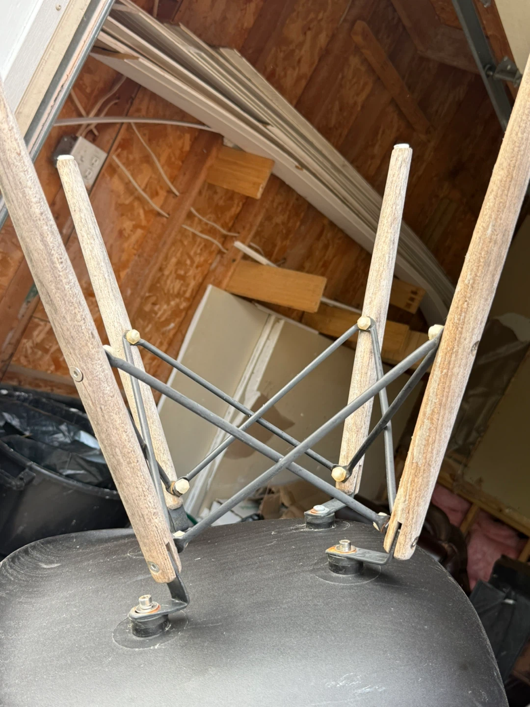 Pair of Black Mid-Century Modern Eames-Style Shell Chairs - photo 4