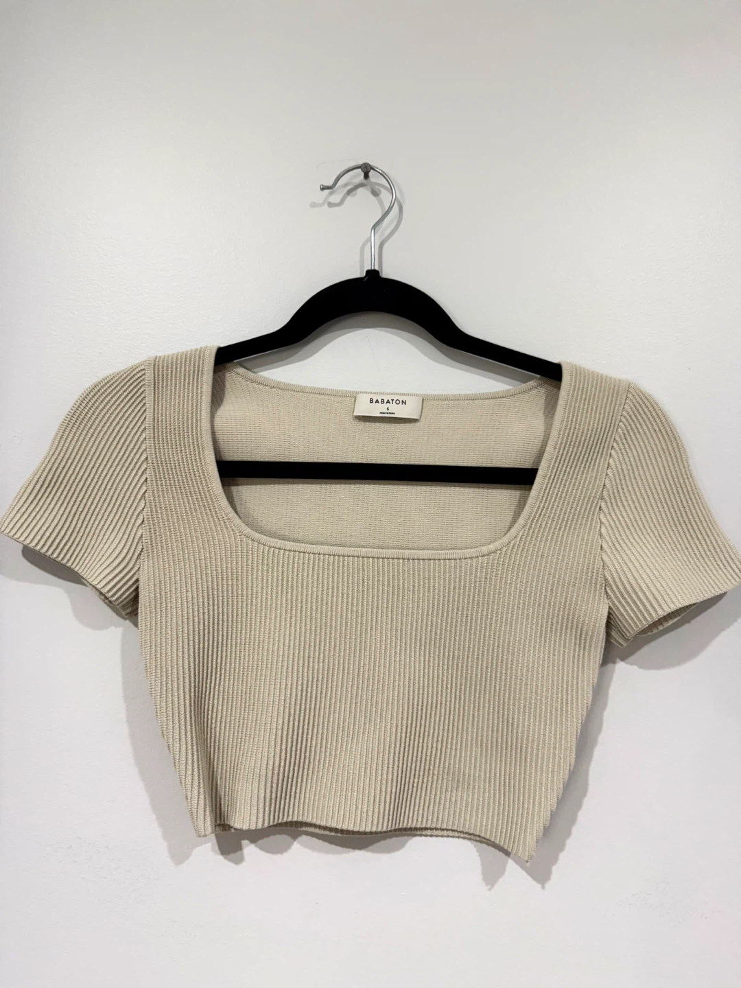 Babaton Beige Ribbed Knit Cropped Top - Size S