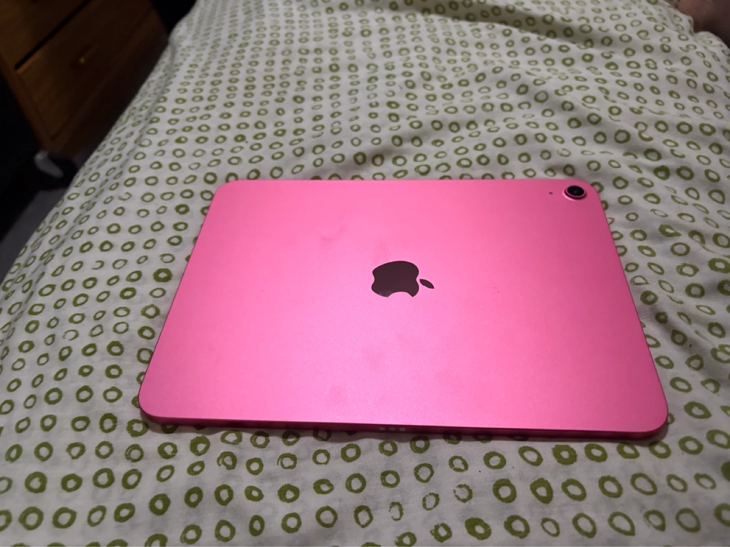 Pink Apple iPad A16 11th Gen with screen protector - photo 4