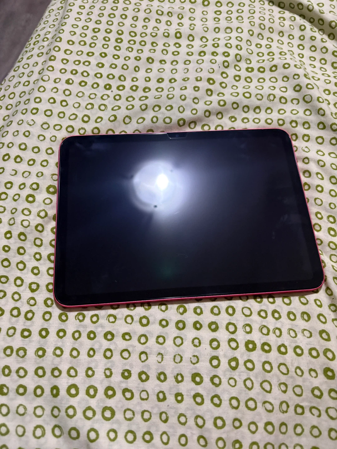 Pink Apple iPad A16 11th Gen with screen protector - photo 2