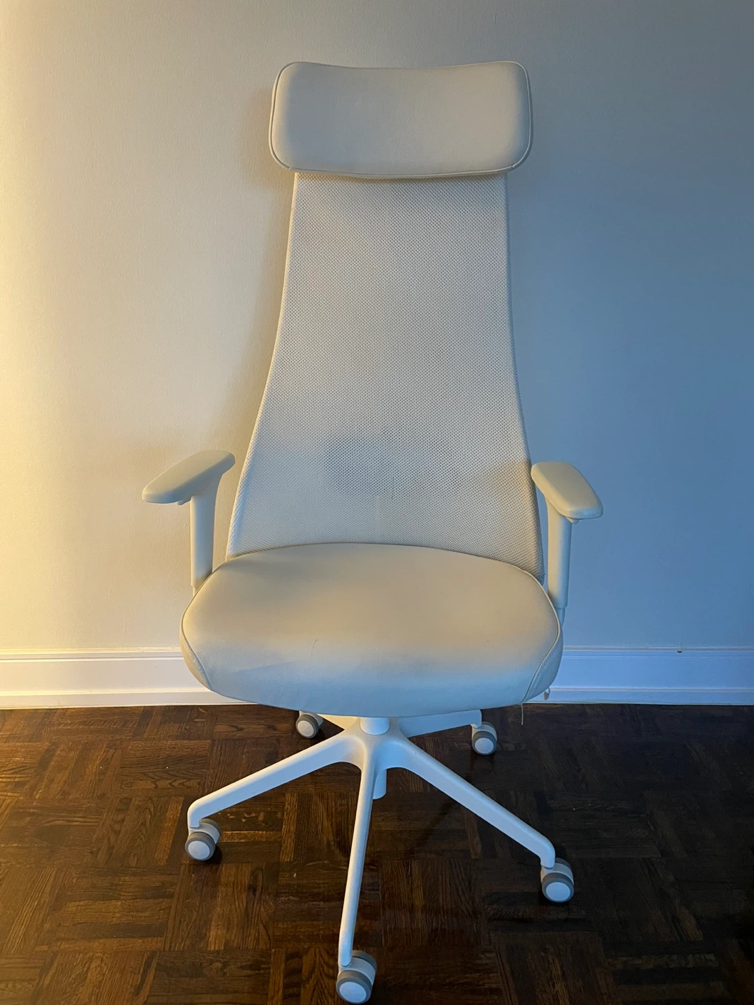 JÄRVFJÄLLET Ikea Office chair with armrests