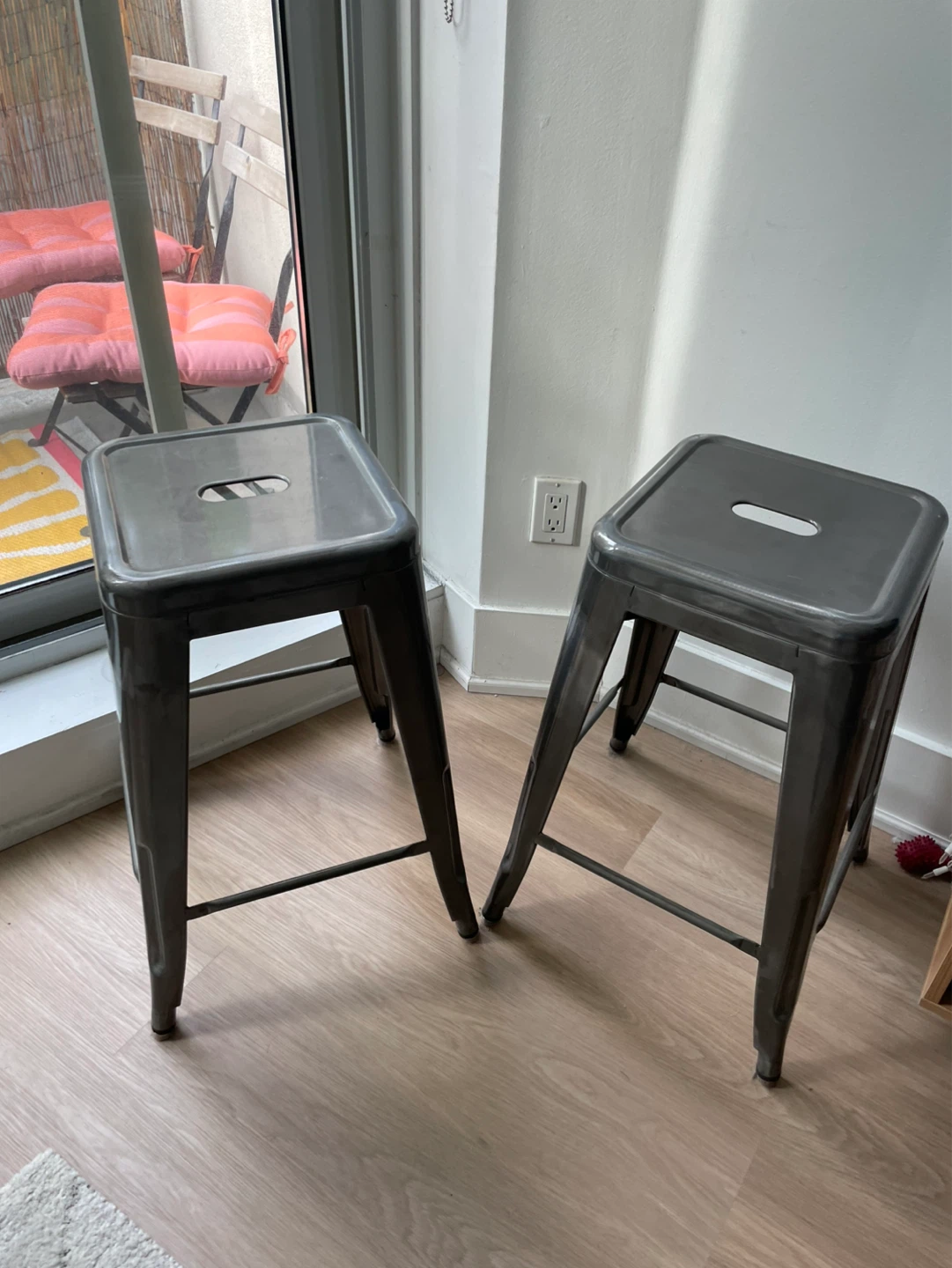 Set of 2 Metal Bar Stools