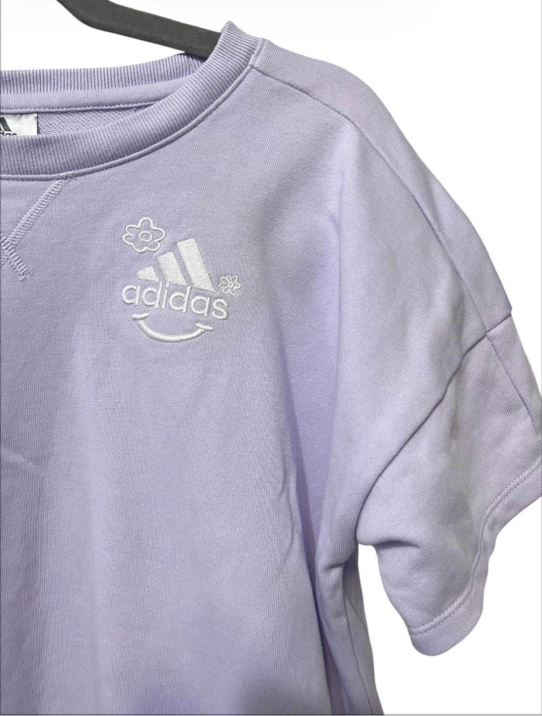💜 Adidas Girls Loose Fit Sweatshirt – Size Medium (10/12) 💜