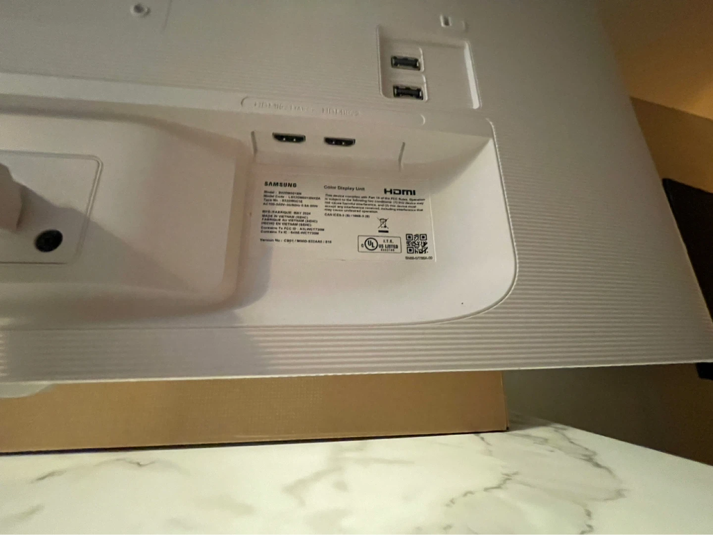 Samsung 32 inch M5 FHD Smart Monitor with Smart TV/Gaming Hub - photo 2