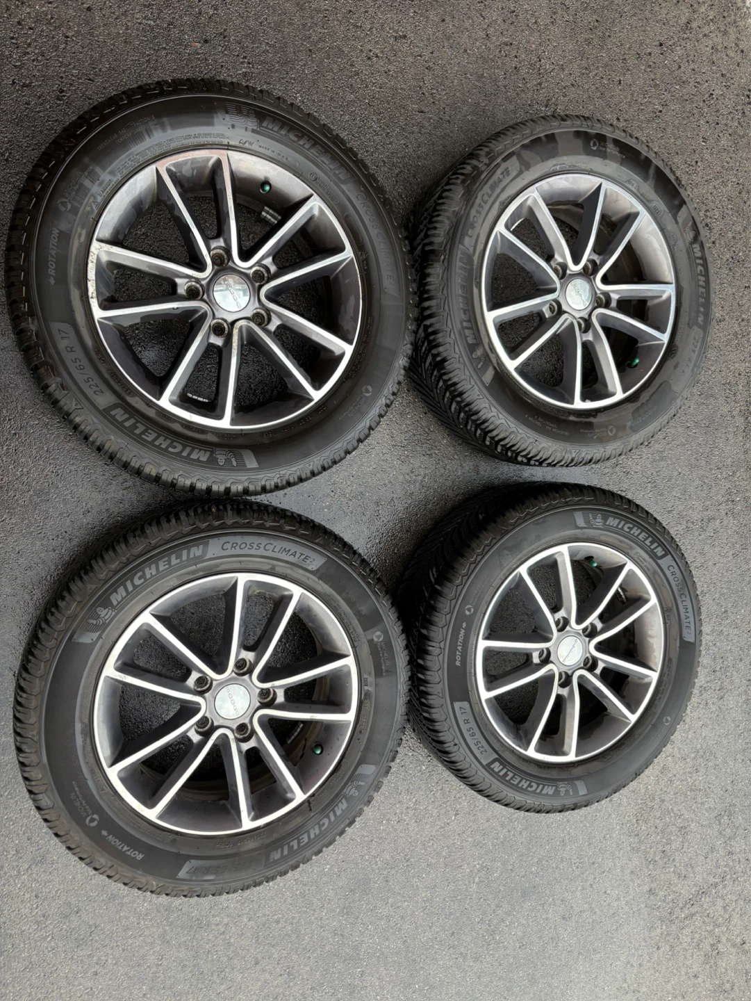 Michelin cross climate 2 tires on Dodge Caravan rims