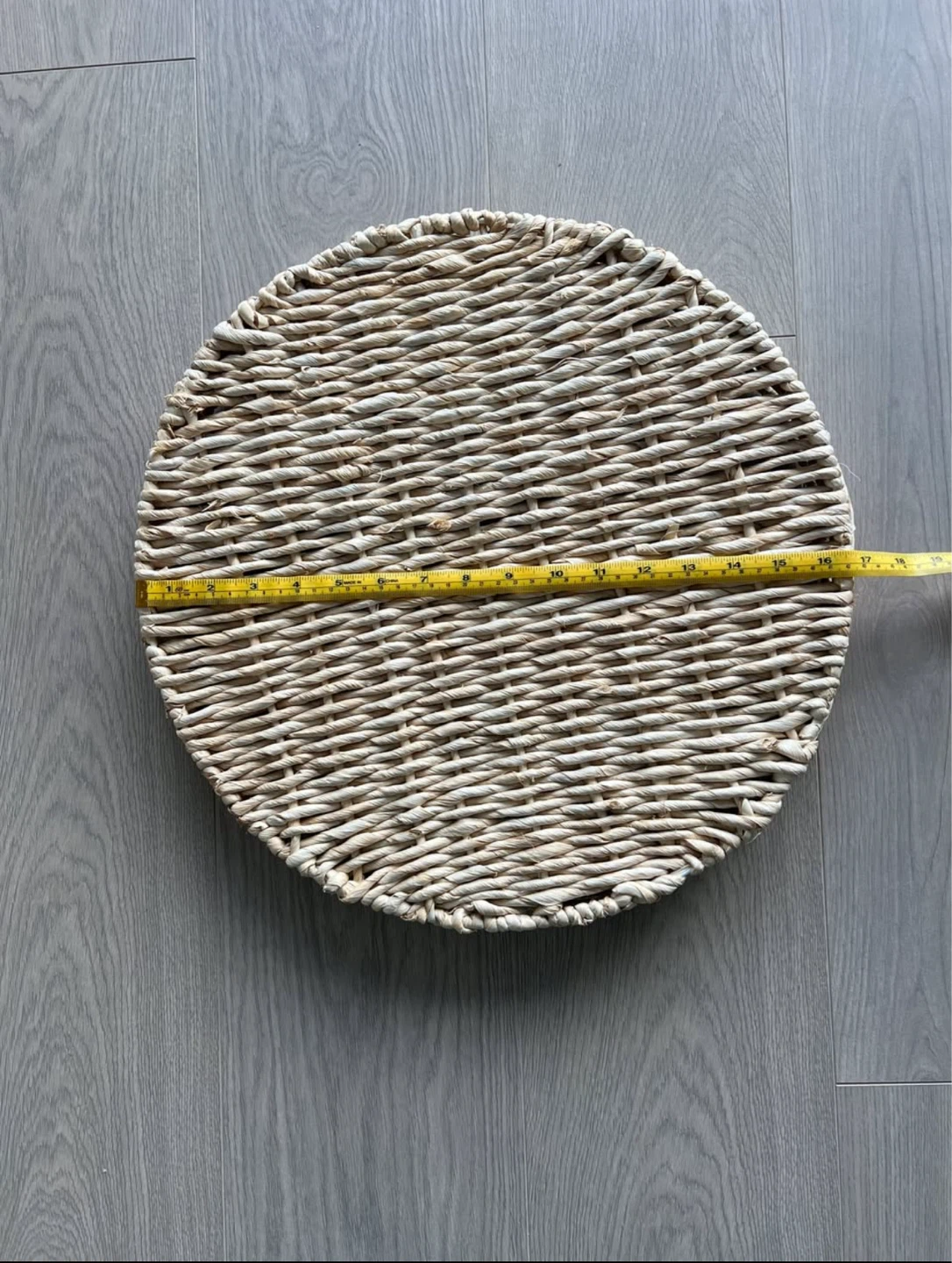Round Woven Seagrass Tray with Handles - photo 2