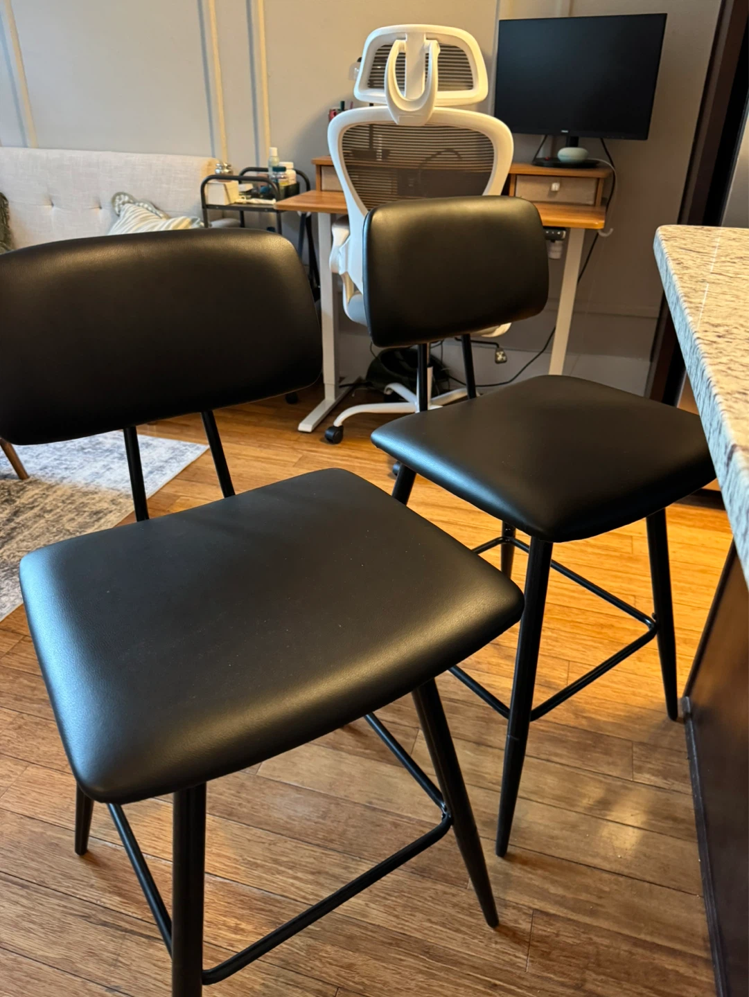 24in Black Bar Stools Set of 2 with Backs - photo 4