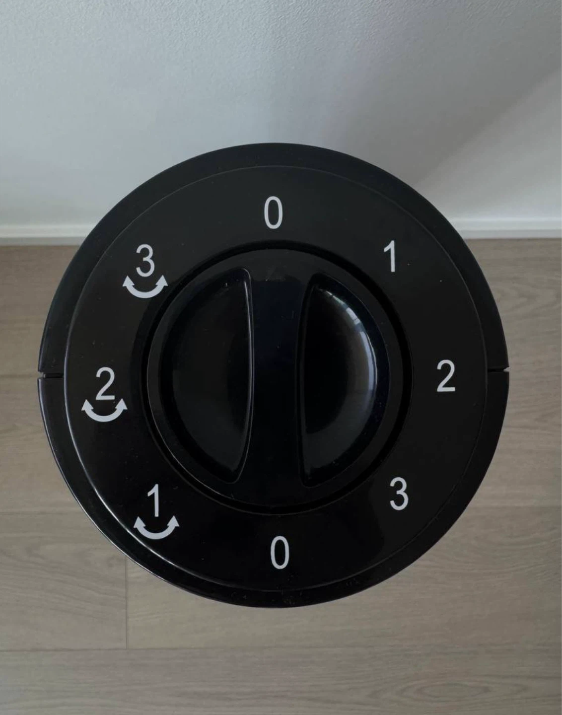Westinghouse 29" Oscillating Tower Fan - photo 3