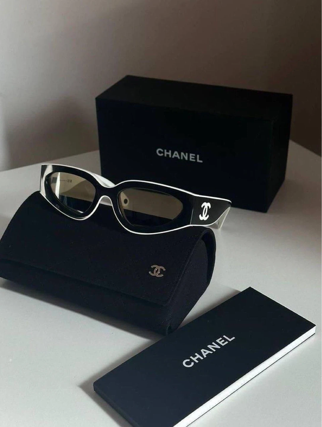 Chanel Sunglasses - photo 2