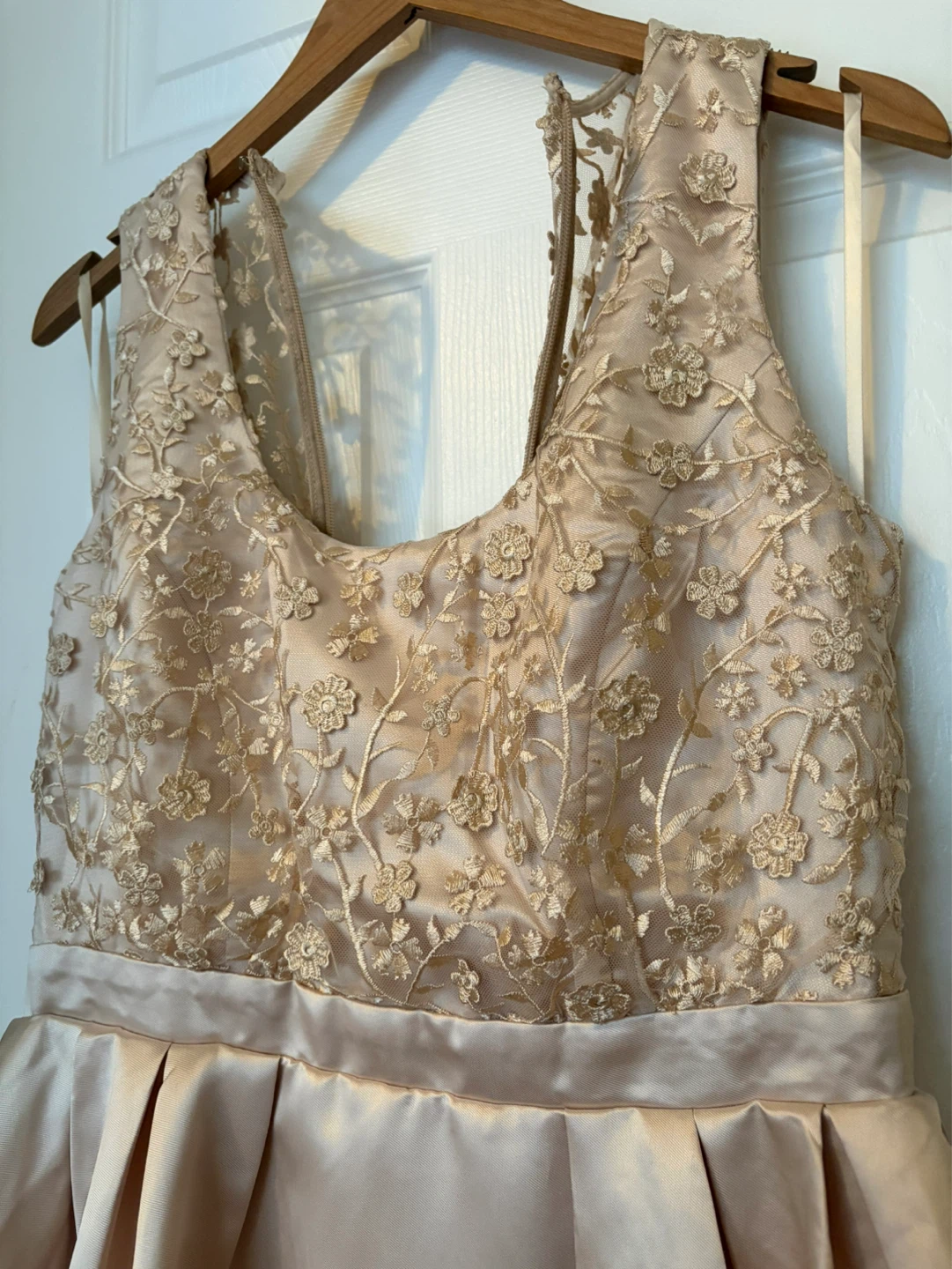 Le Chateau High-Low Dress - photo 5