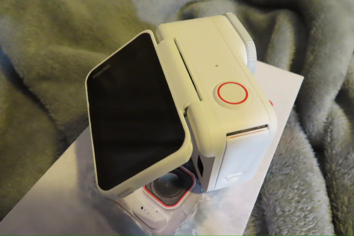 Insta360 Ace Pro 2 8K Action Camera Xplorer Bundle - photo 4