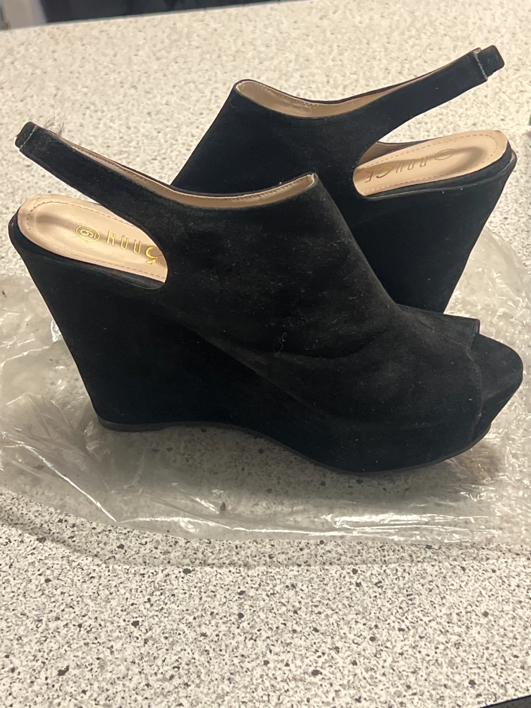 Black Wedge Heels by Rouge - photo 3