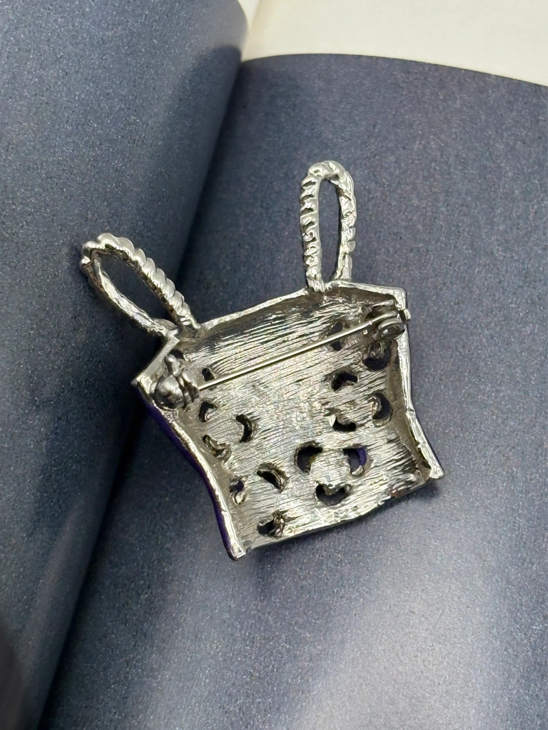 Vintage purple cami vest brooch with rhinestones - photo 3