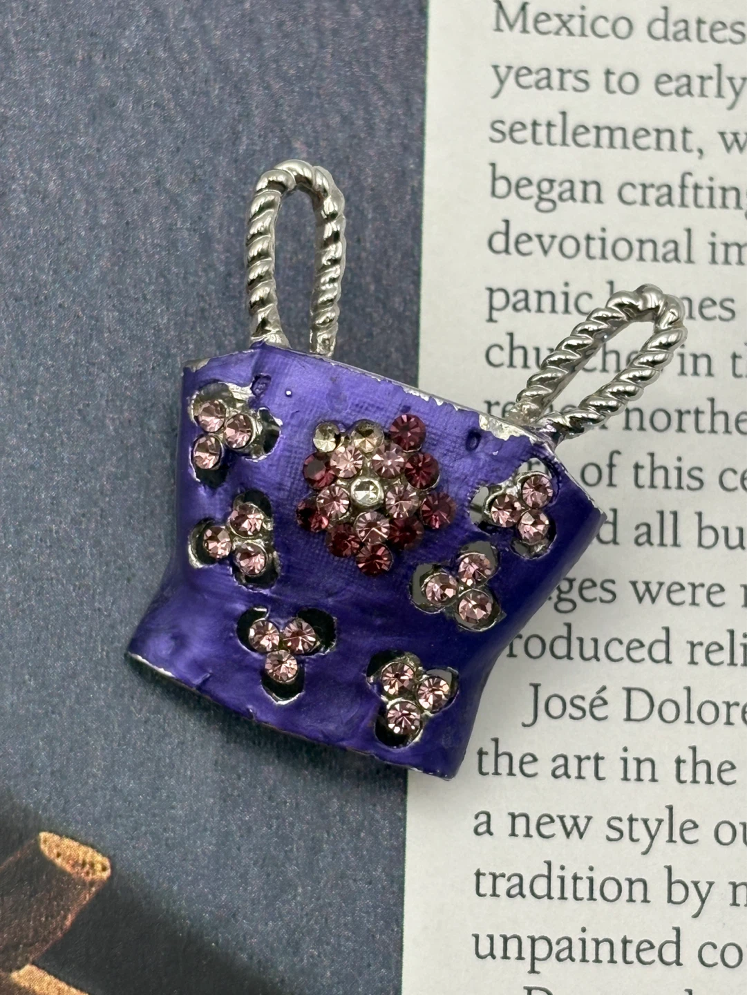 Vintage purple cami vest brooch with rhinestones - photo 4