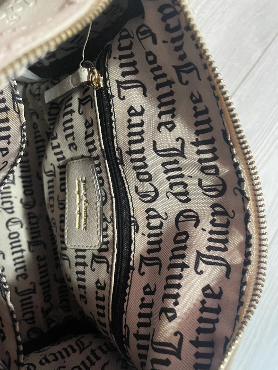 Juicy Couture handbag with charms - photo 3