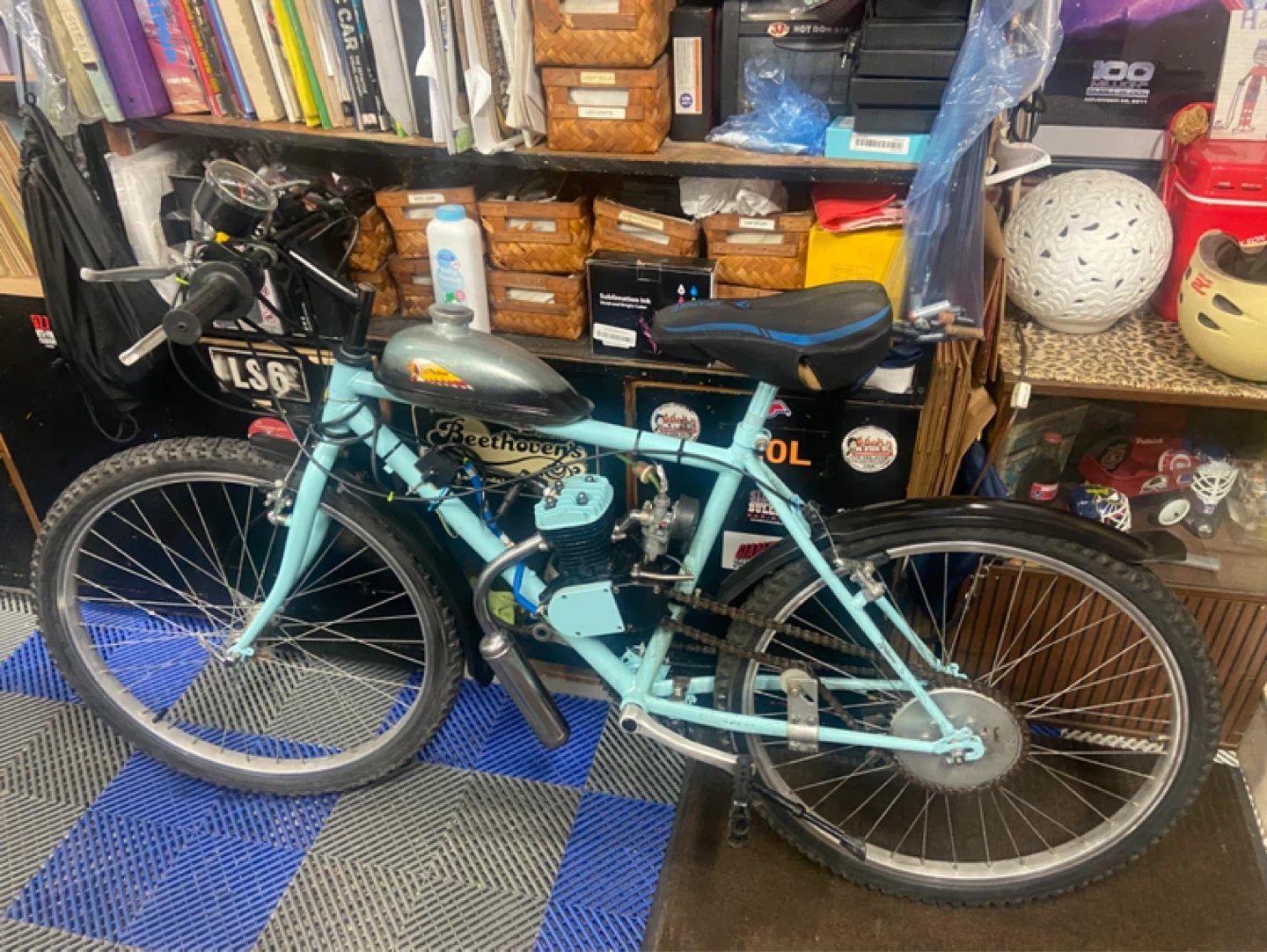 Motorcycle 50cc whizzer clone