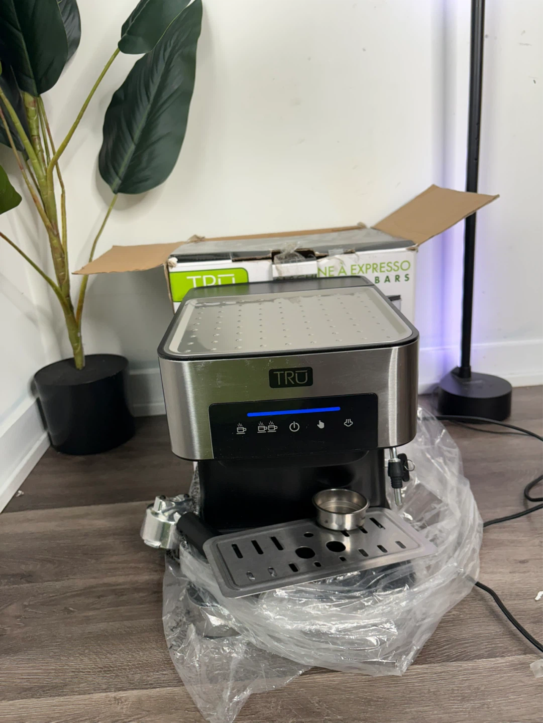 TRU 15 Bar Pump Espresso Machine - photo 4
