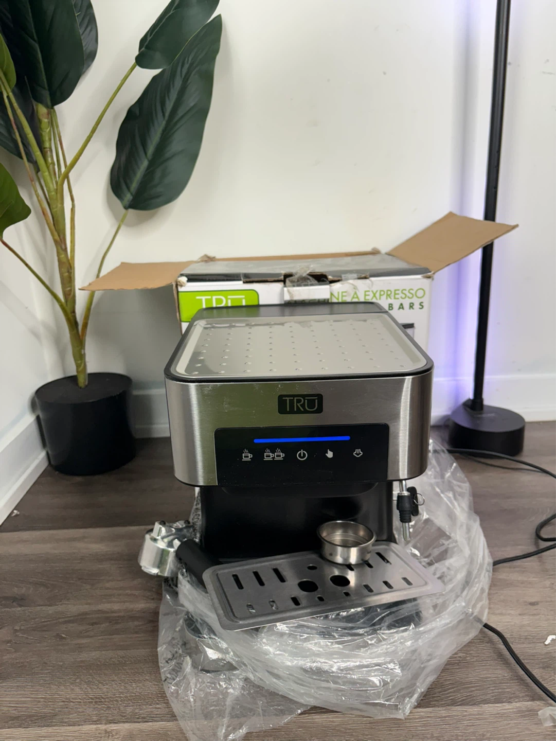 TRU 15 Bar Pump Espresso Machine - photo 5