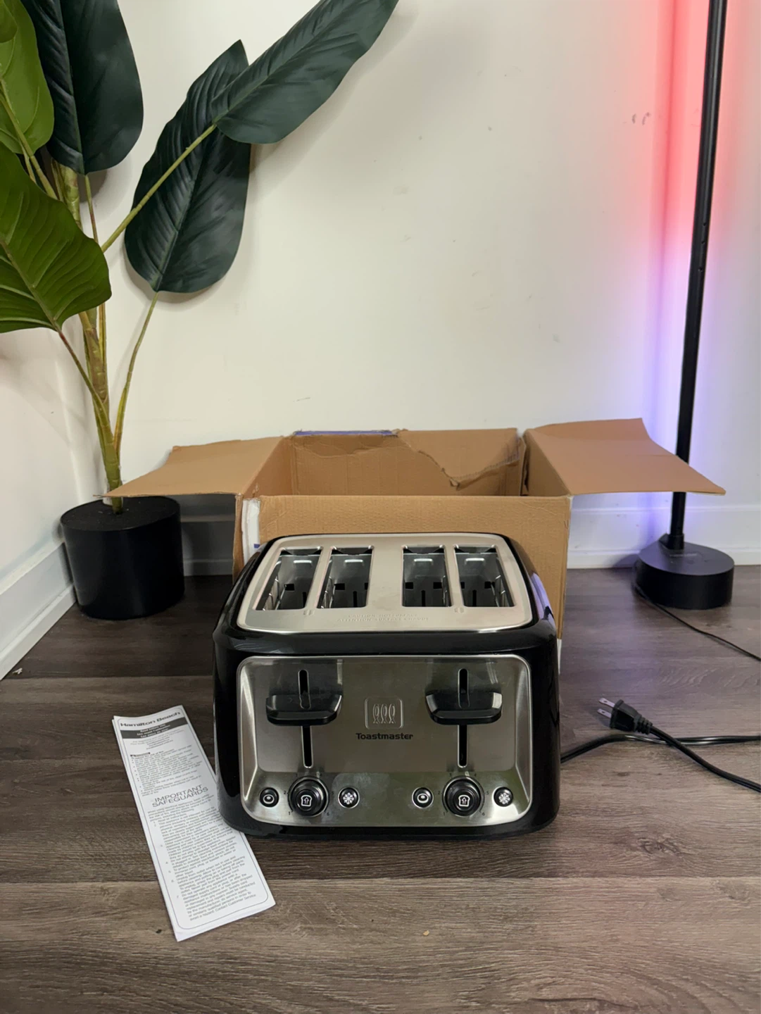 Hamilton Beach 4-Slice Toaster - photo 4