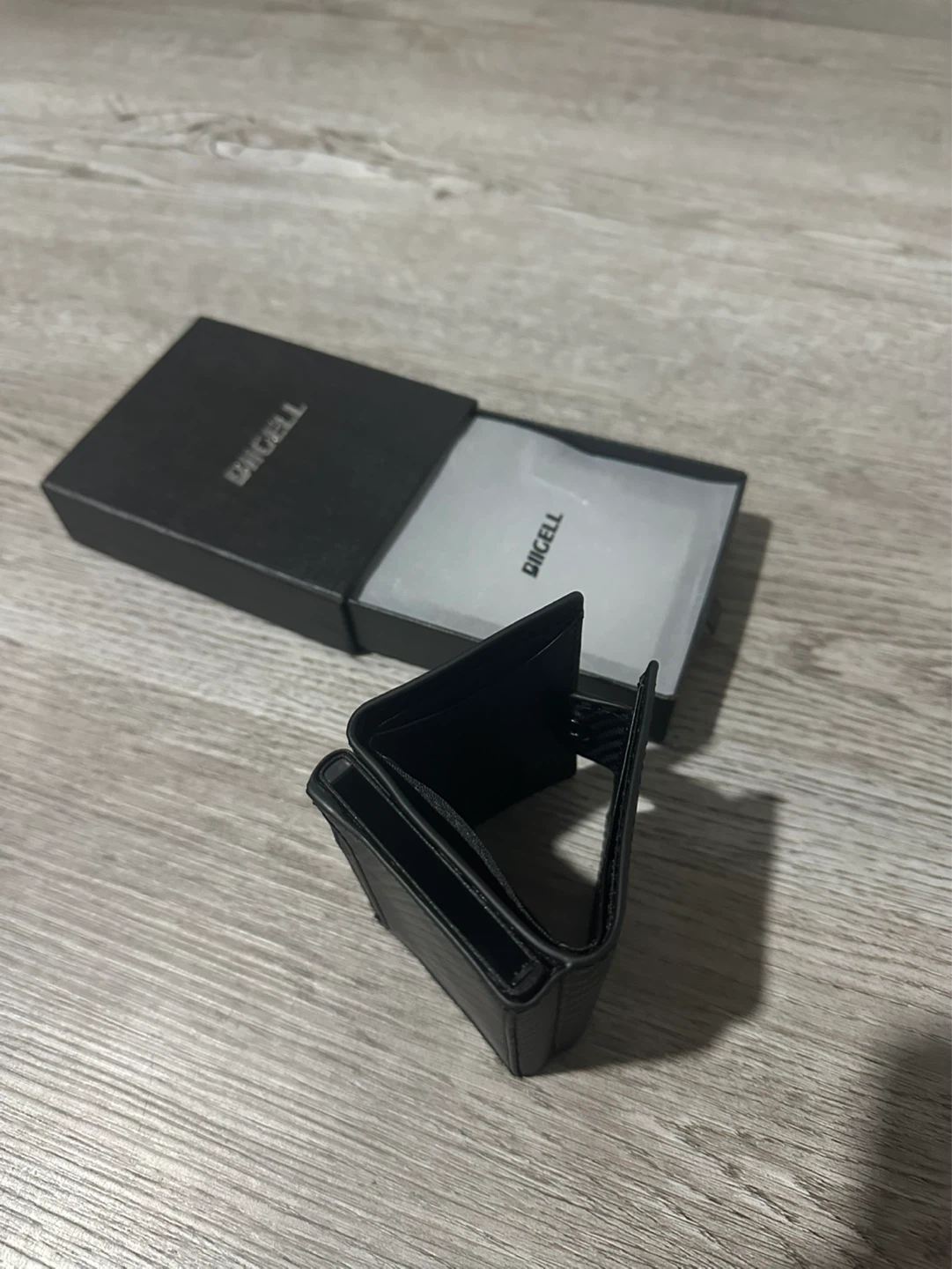 Diigell Black Leather Bifold Wallet