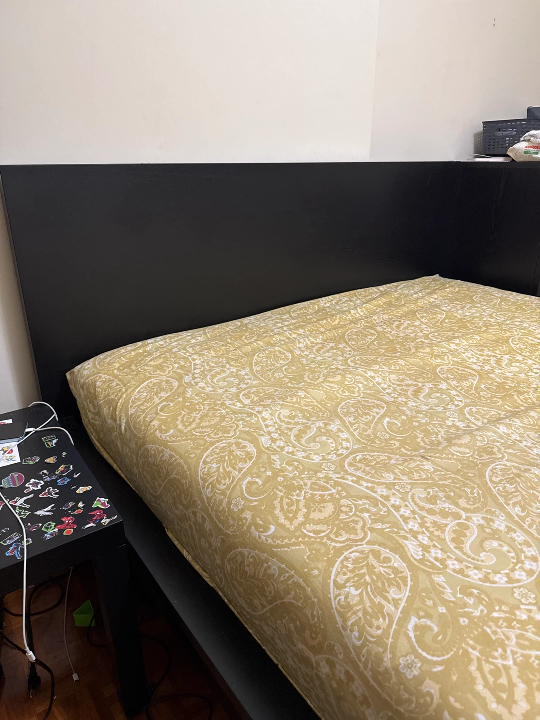 Ikea Queen Bed Frame with Headboard - Malm - photo 2