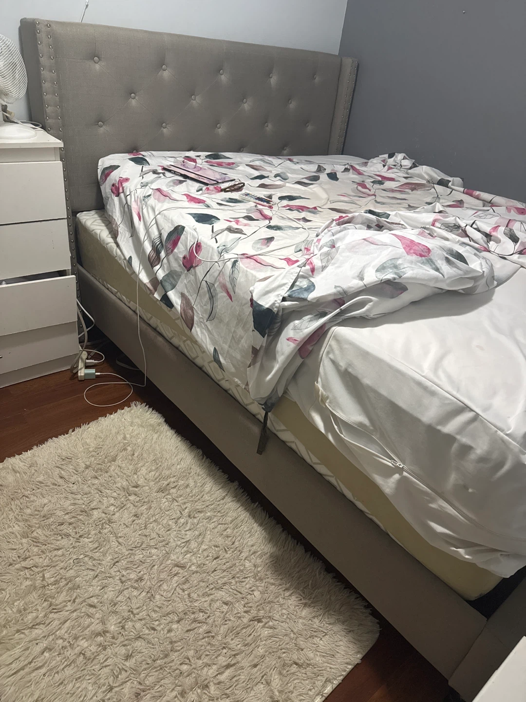 Tufted Upholstered Queen Bed Frame with Headboard - photo 2