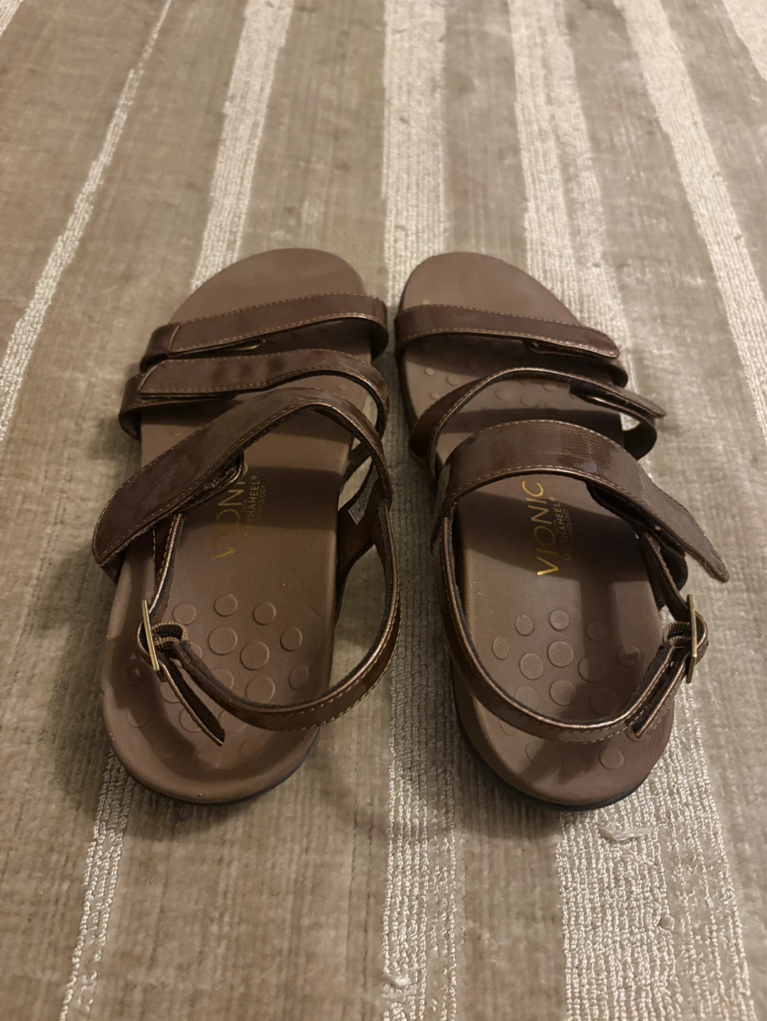 Vionic Teagan Bronze Leather Orthotic Sandal Size 8 - photo 4