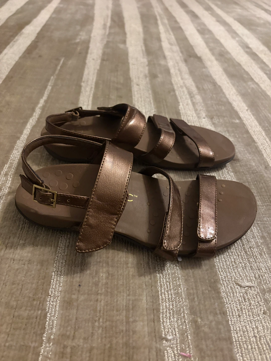 Vionic Teagan Bronze Leather Orthotic Sandal Size 8
