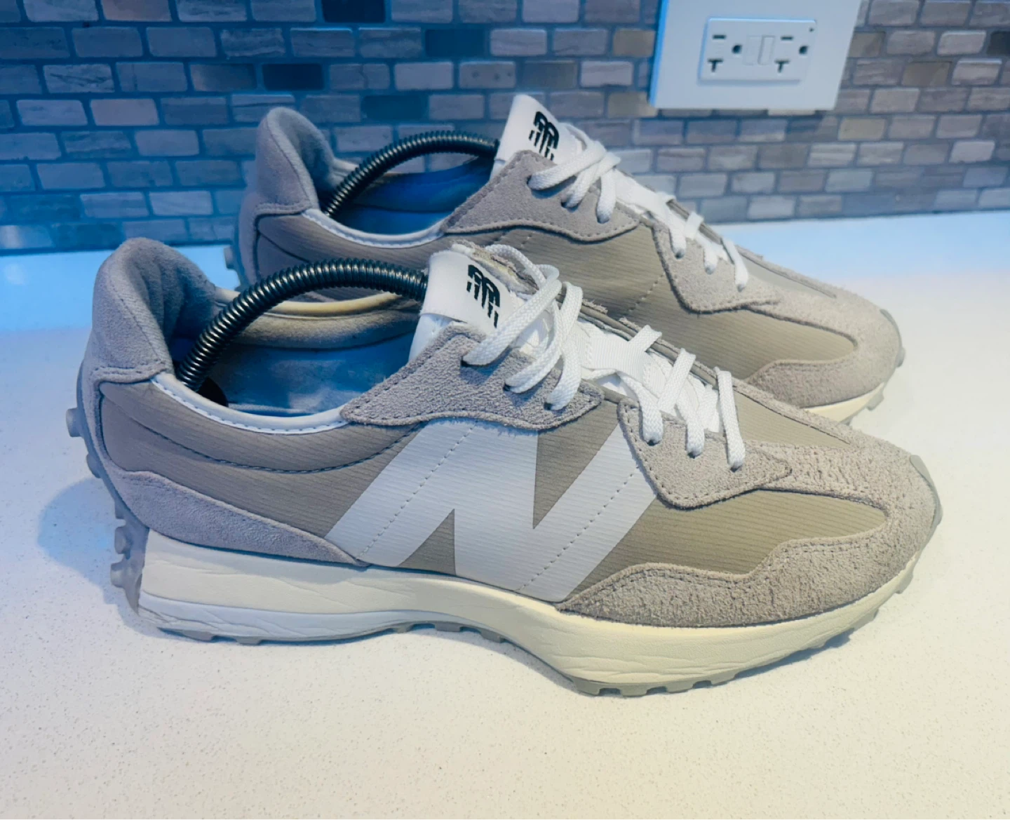 New Balance 327 Sneakers - photo 2