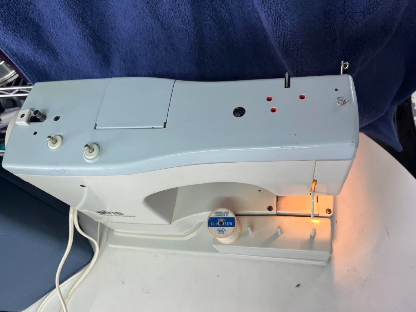 Elba Sewing machine with pedal - works great - photo 4