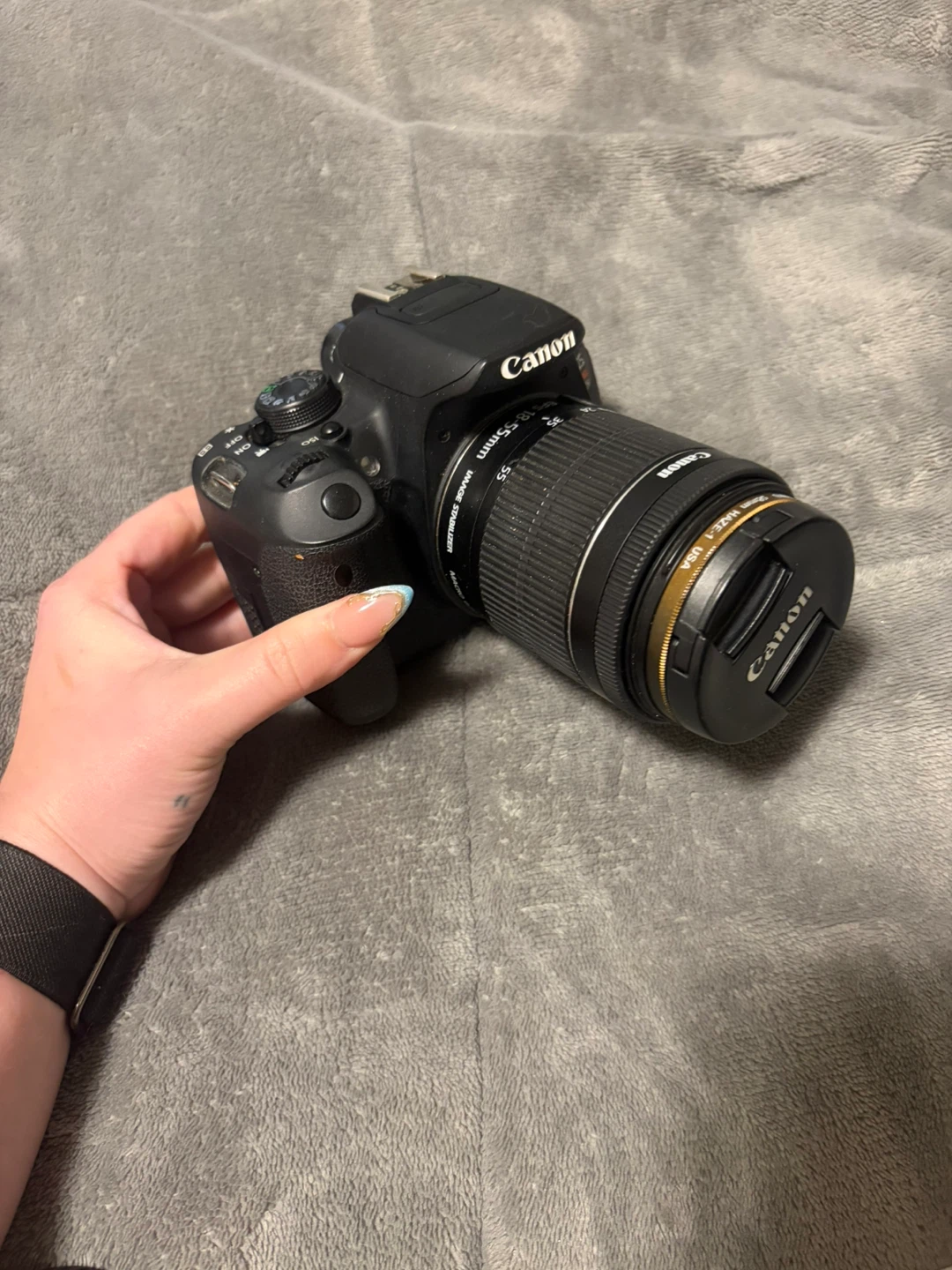 Canon Rebel T3i - photo 2