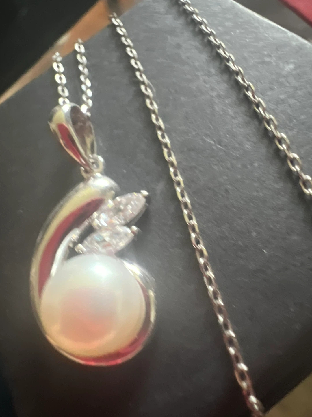 925 silver  Pearl and Cubic Zirconia Pendant Necklace