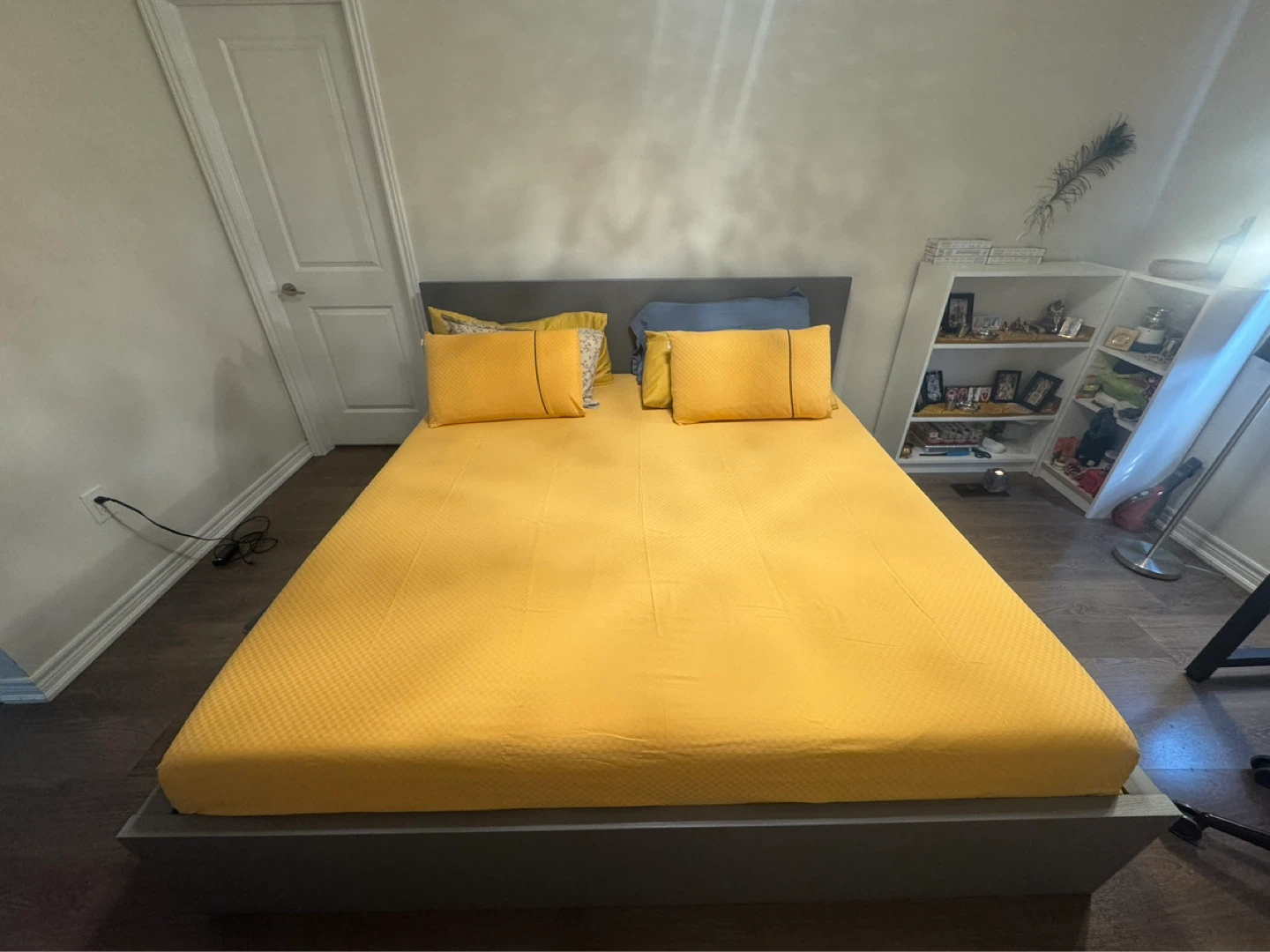 IKEA KING MALM Bed Frame - photo 3