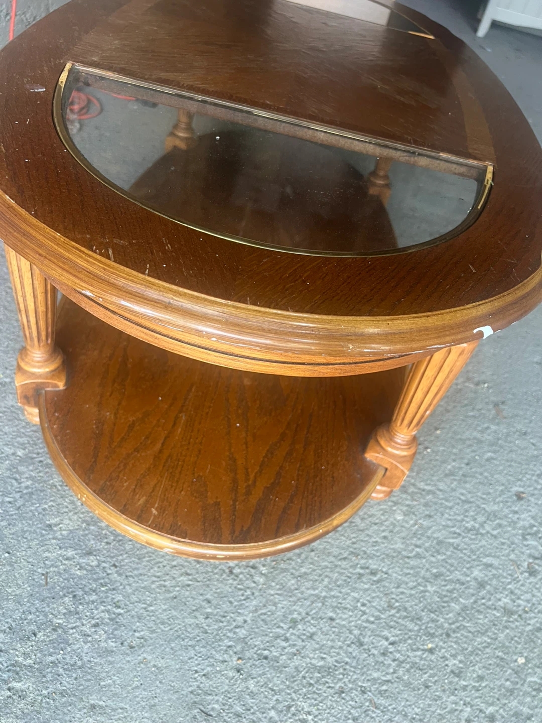 Oval Coffee Table with Glass Inlays with two classic end tables. - photo 5