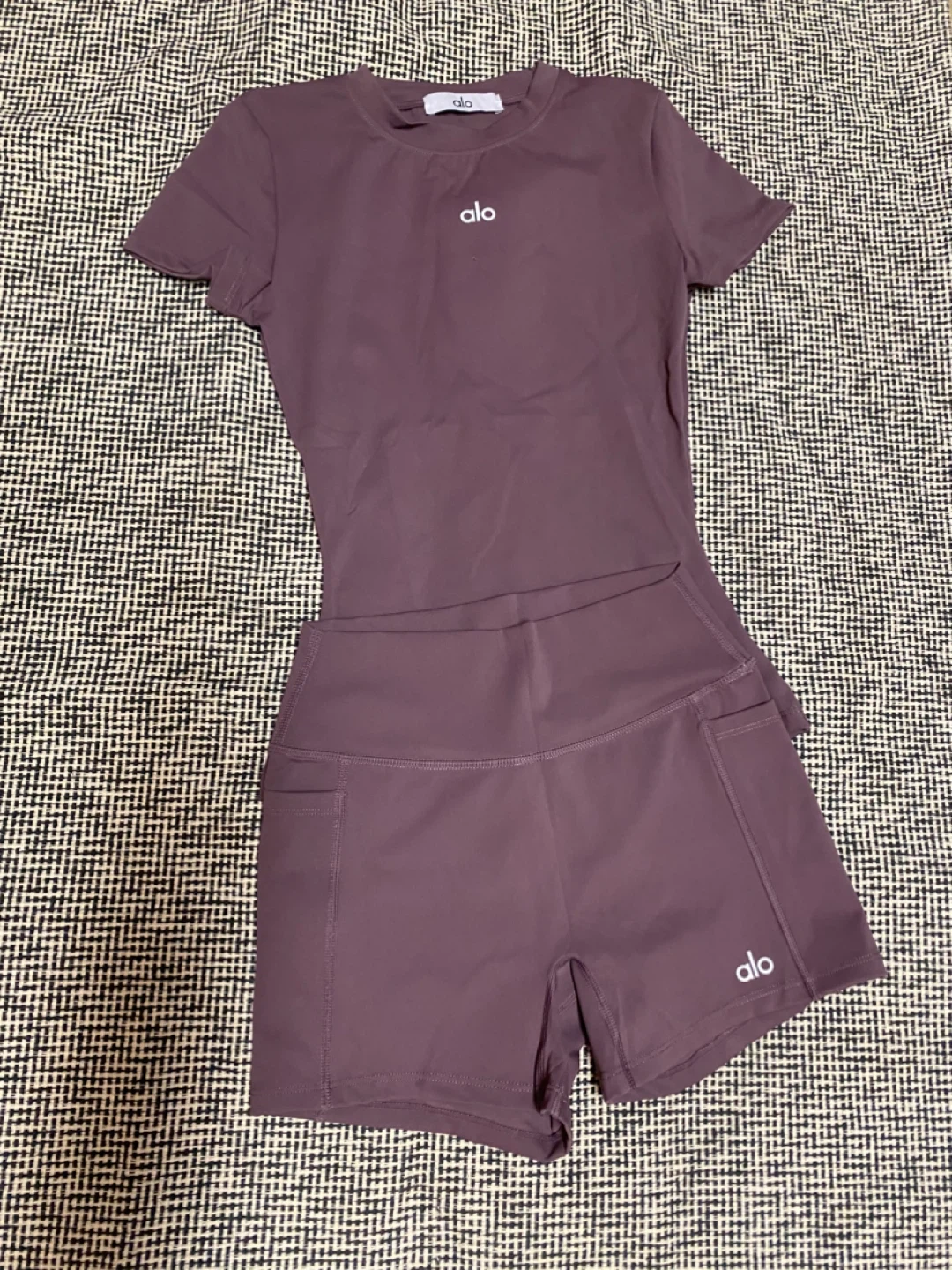 Alo Yoga Activewear Set - Purple T-Shirt and Shorts