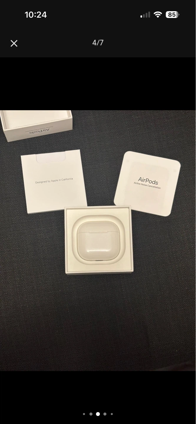Apple AirPods 4 (ANC) - photo 4