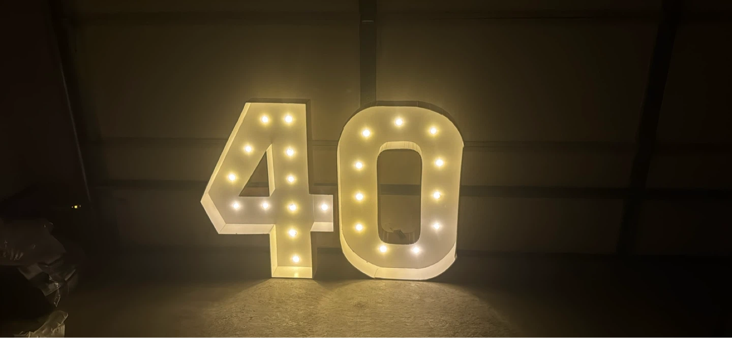 Light-up "40" Marquee Numbers - photo 3