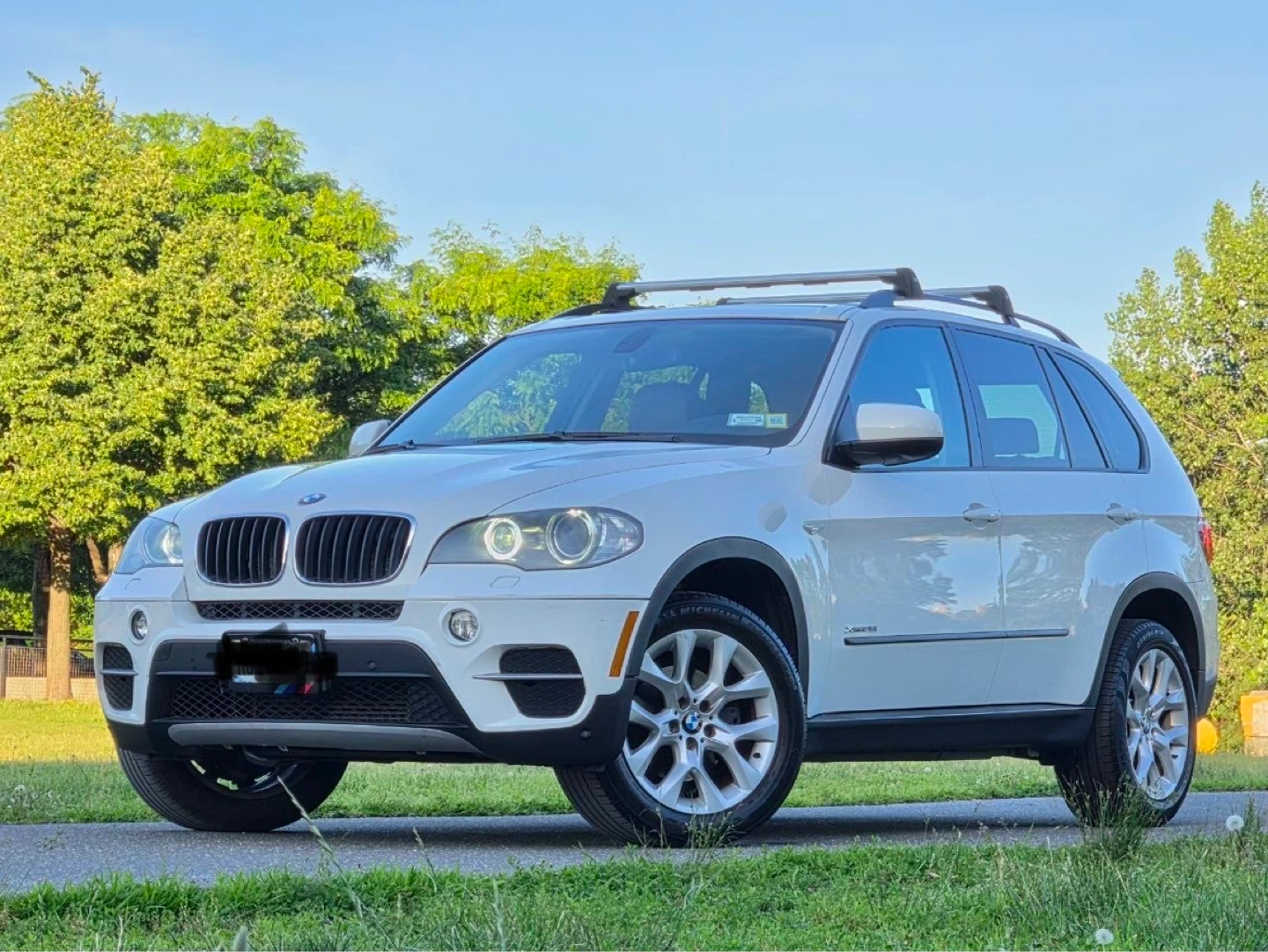 White BMW X5 SUV xdrive 35i premium - photo 2