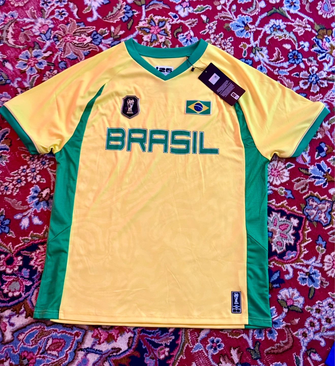NWT Official BRAZIL FIFA World Cup 2026 Men’s Jersey L