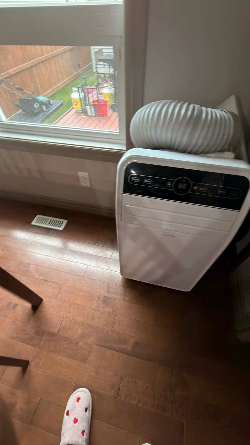 Insignia Portable Air Conditioner - photo 2