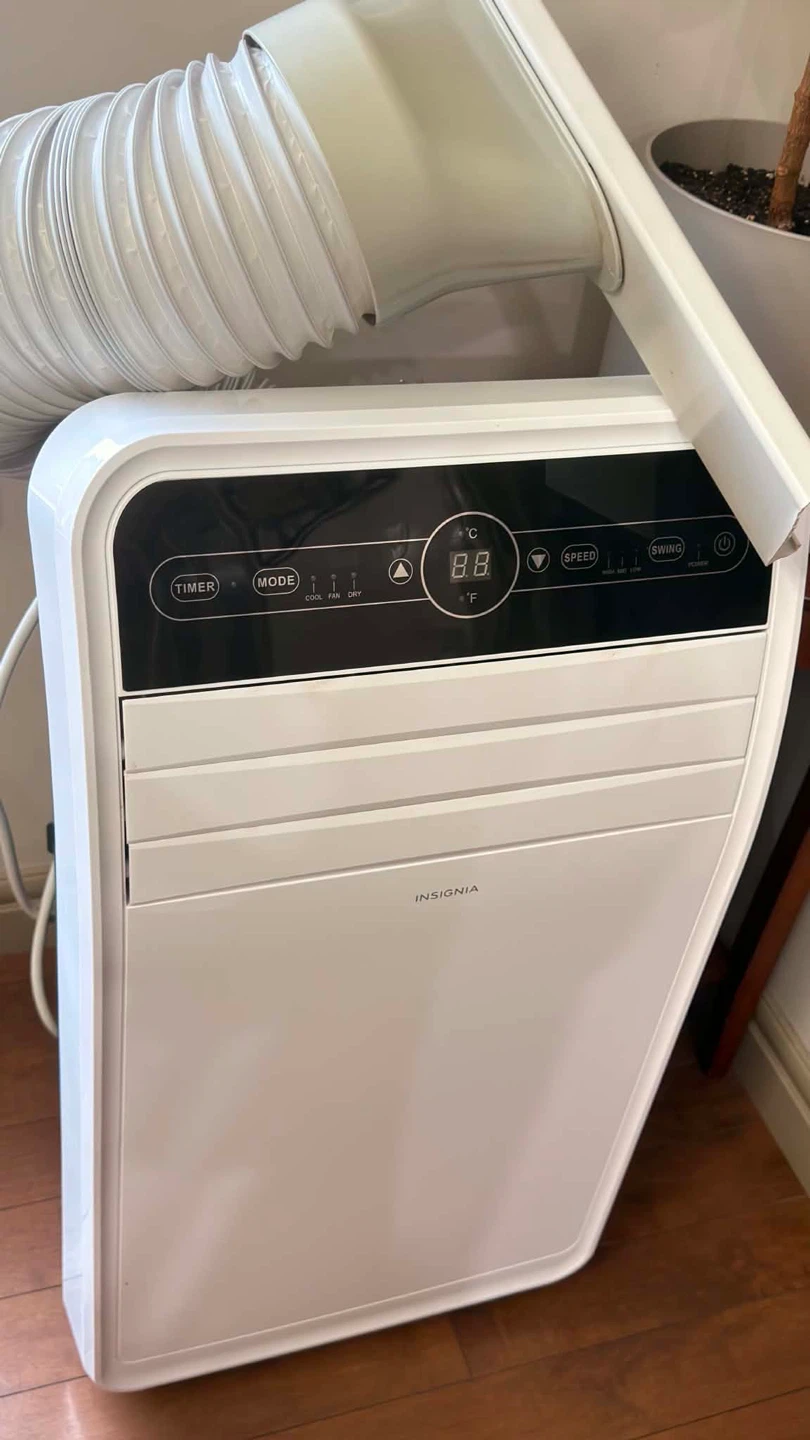 Insignia Portable Air Conditioner - photo 4
