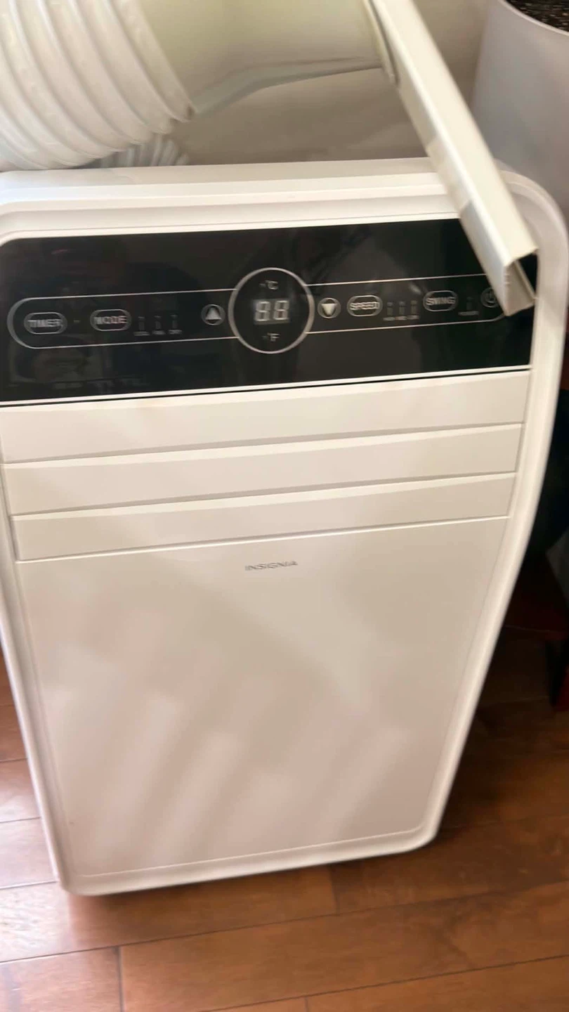 Insignia Portable Air Conditioner - photo 3