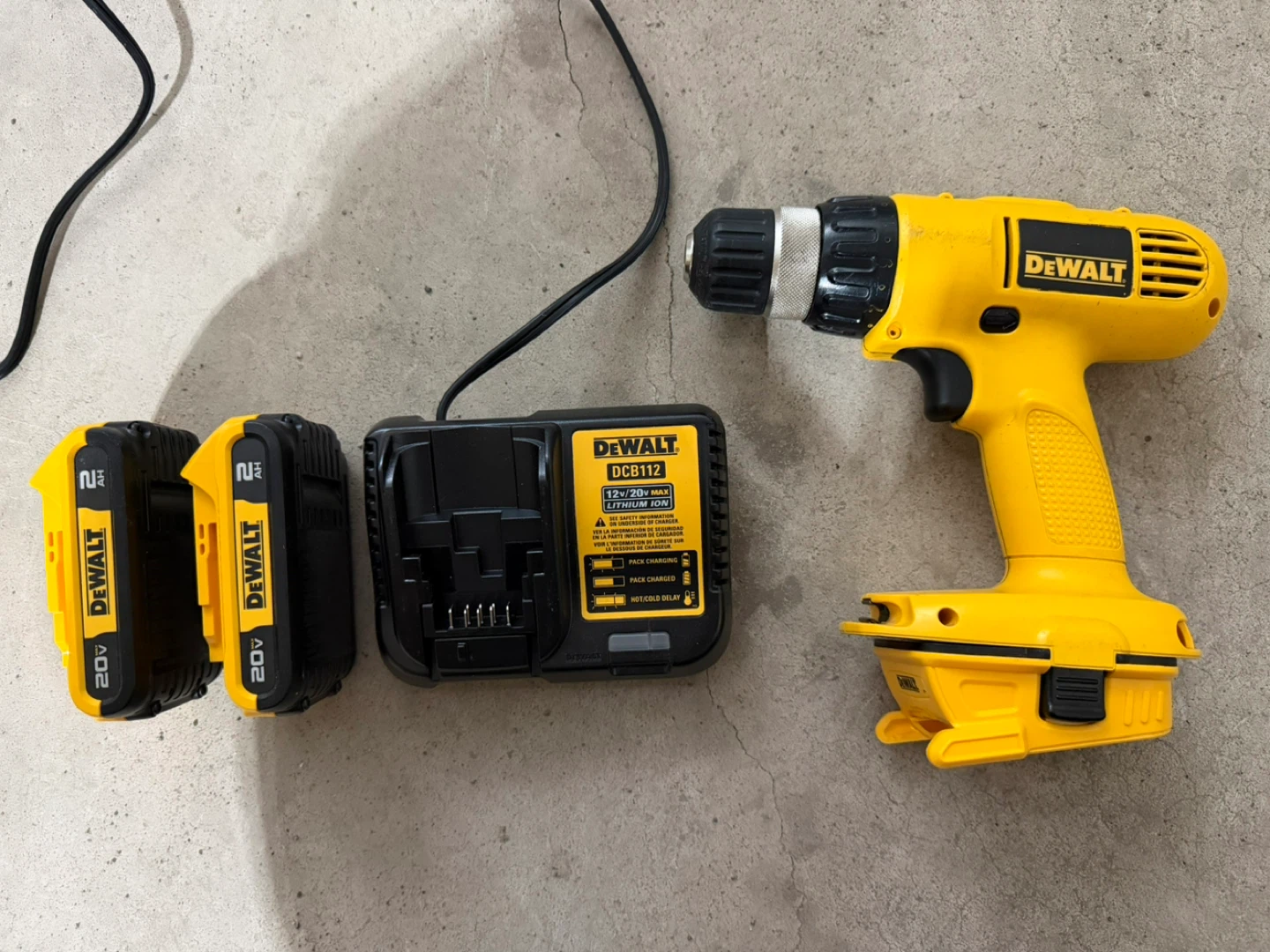 DeWalt 20V Max Cordless Drill/Driver Kit