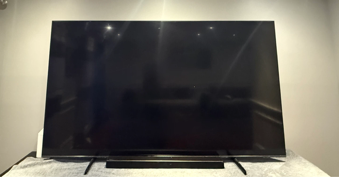 Samsung 85” Smart TV – Excellent Condition